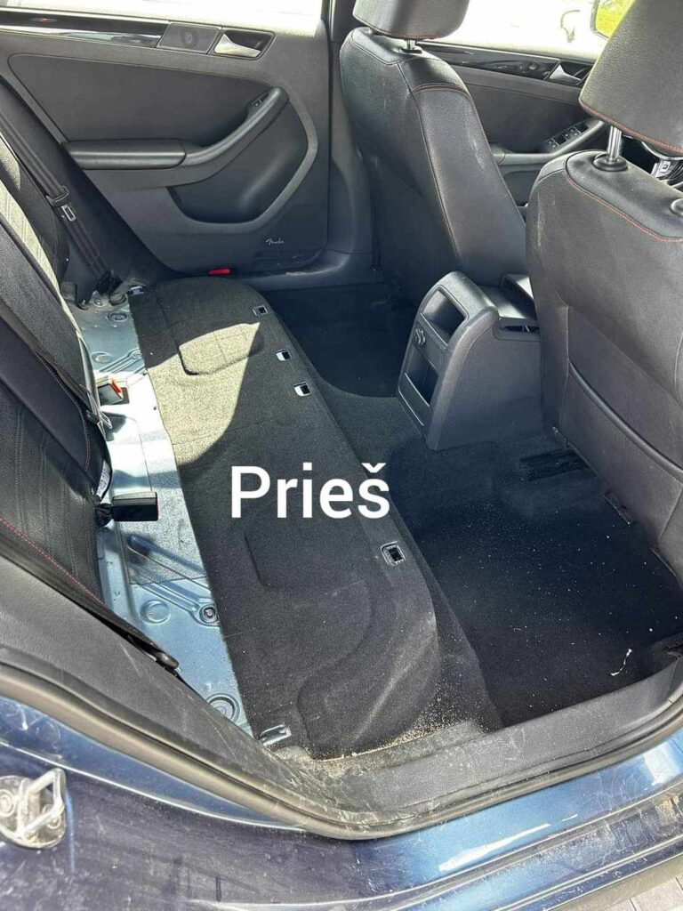 Automobilio giluminis, cheminis valymas